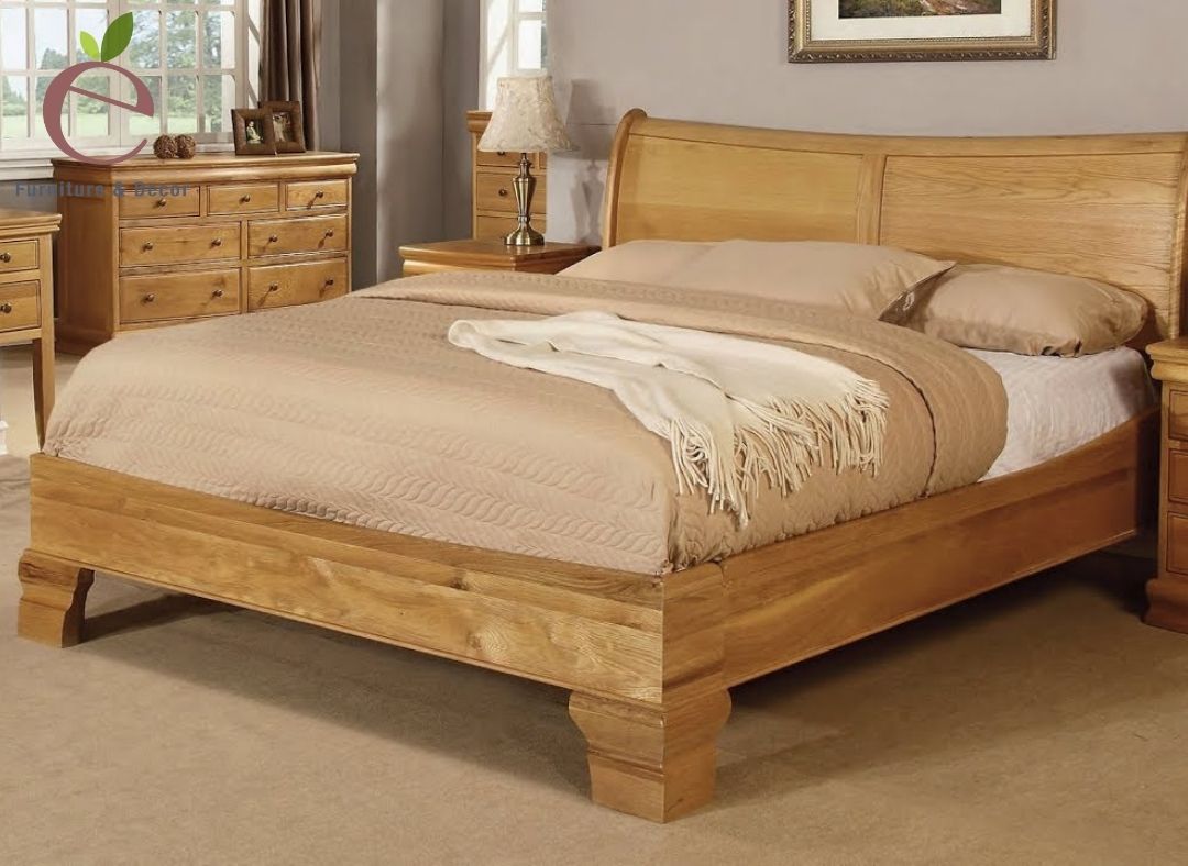 Mẫu giường ngủ gỗ sồi mỹ đơn giản nhưng vô cùng bền chắc 